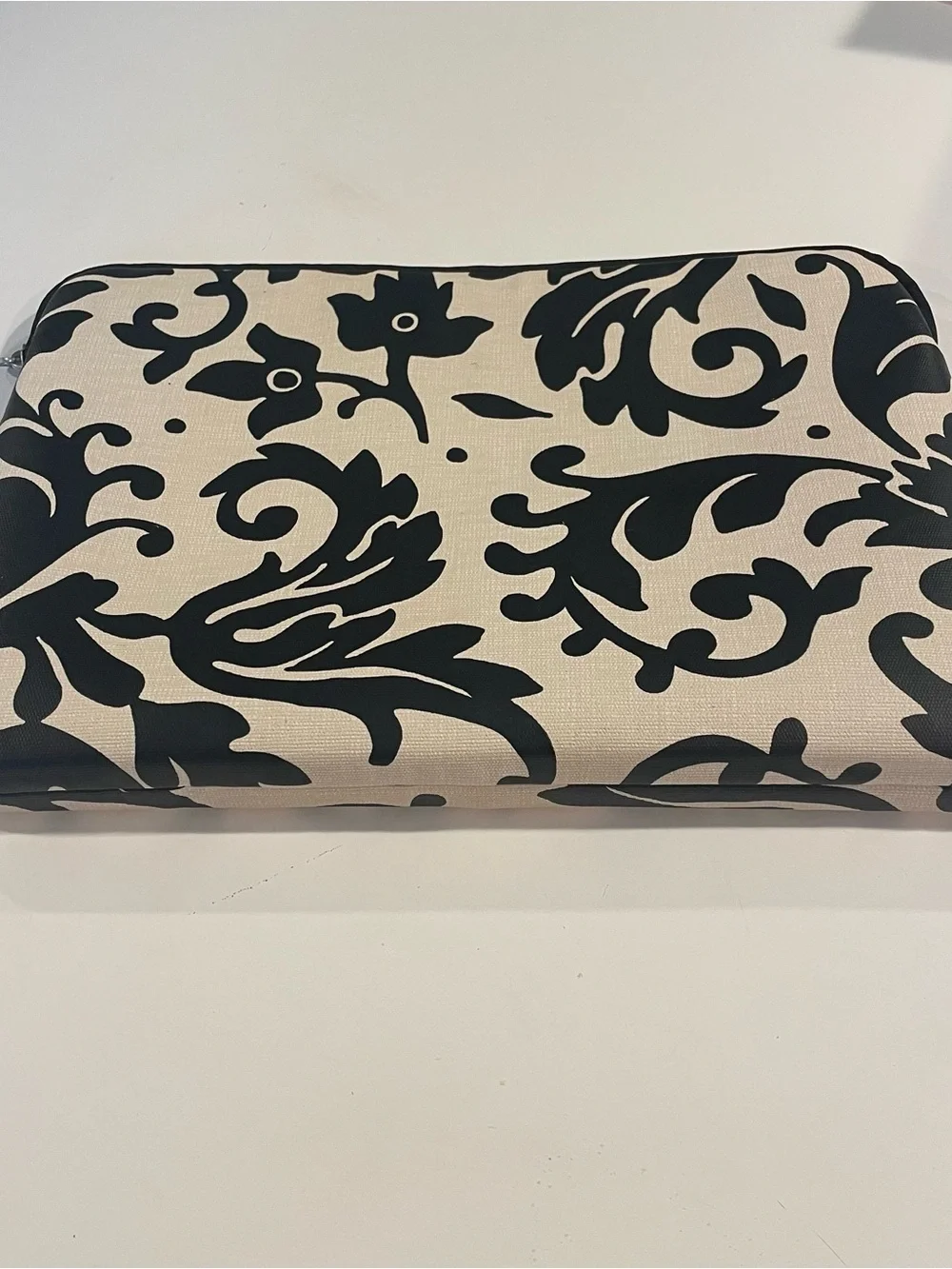 Martha Stewart Padded Laptop Case Cream Black Floral Outer Zip Pocket